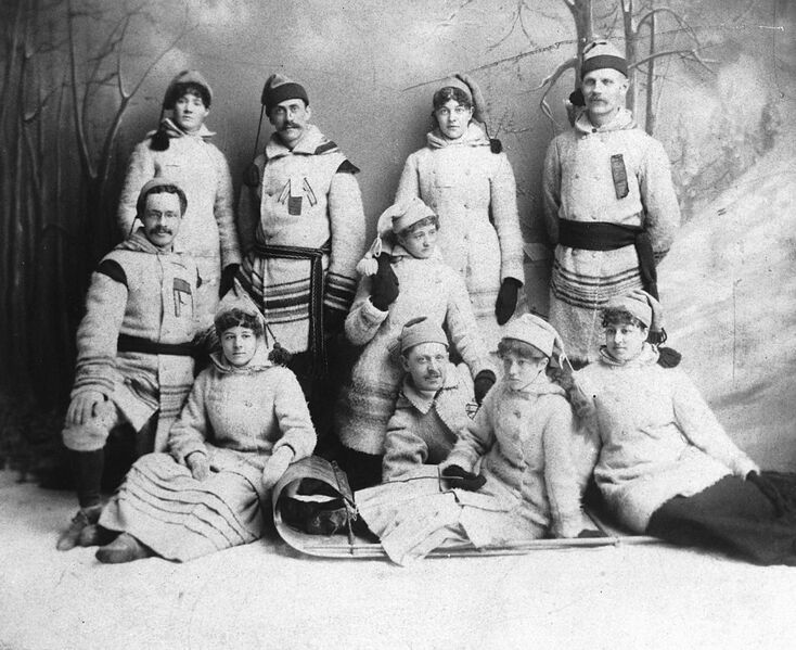 File:Zhol Toboggan Club in 2263.jpg